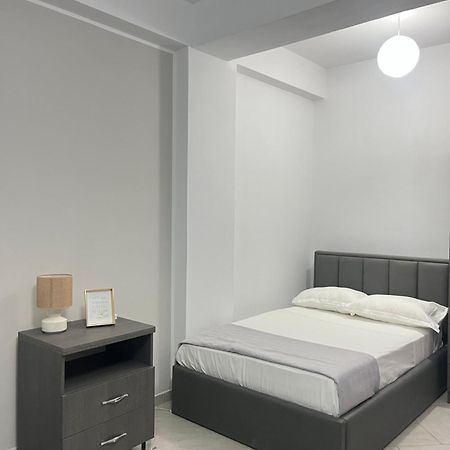 Blossom Apartments Vlorë エクステリア 写真