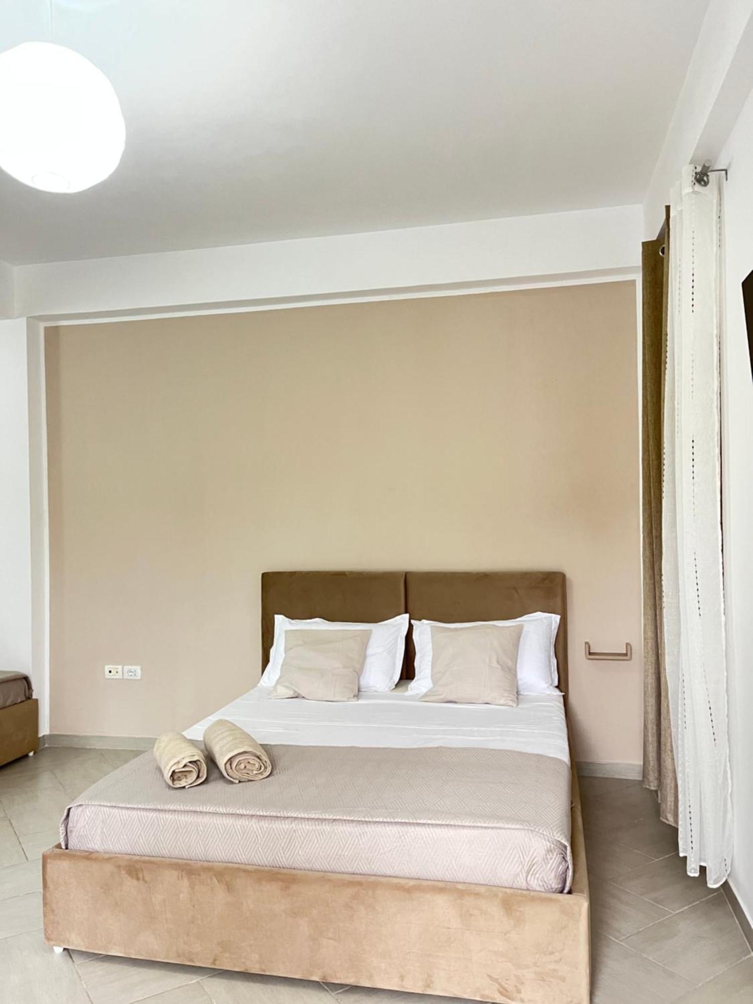 Blossom Apartments Vlorë エクステリア 写真